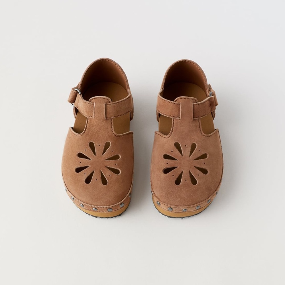 Zara Brown Clogs - Picture 4 of 5